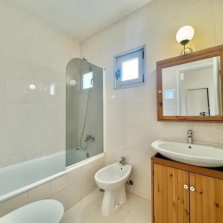 180 View In Spacious With Wifi * Loulé