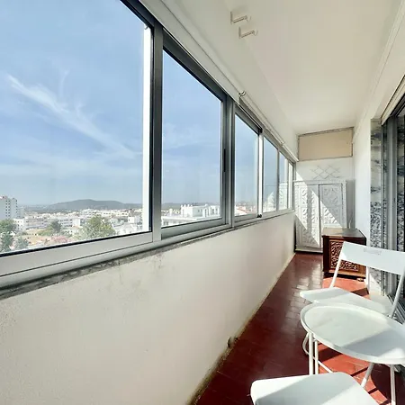 Appartamento 180 View In Spacious With Wifi